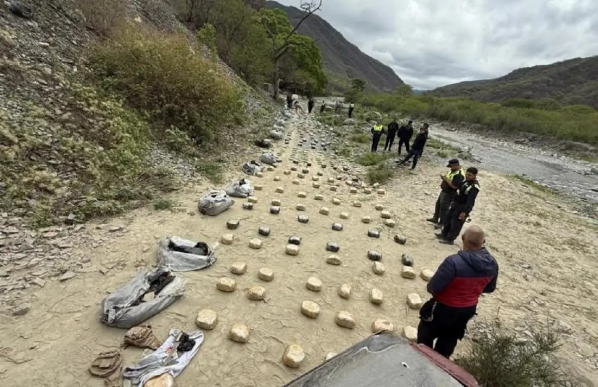 Tucumán: Confirman que la camioneta que volcó en El Tala transportaba más  de 300 kilos de marihuana - INFORMADOR REGIONAL